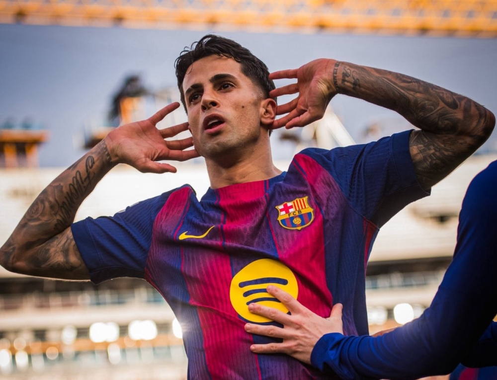 فابريزيو رومانو يكشف موقف جواو كانسيلو من العودة للهلال