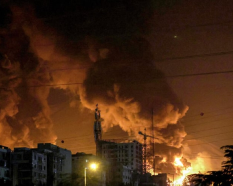 تفاصيل قصف مجمع صناعي في إيران لإنتاج الأسلحة البحرية