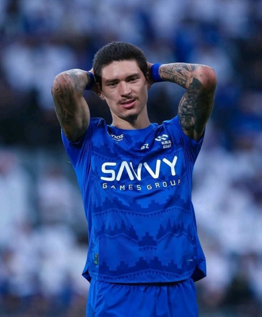 قرار الاتحاد الآسيوي بشأن إسقاط إيقاف داروين نونيز