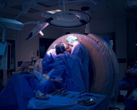 نجاح علاج الصرع المستعصي بتقنية رائدة في مكة | إنجاز طبي