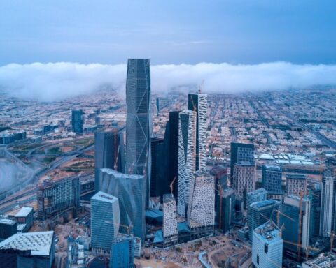 هطول أمطار متفاوتة الغزارة على مناطق المملكة حتى الخميس