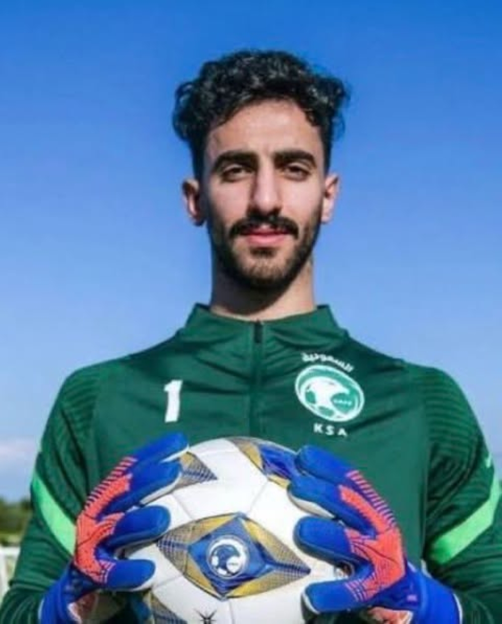 تفاصيل قرار رينارد بشأن نواف العقيدي بعد مباراة مصر