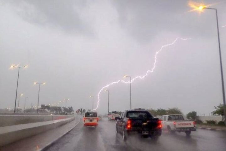 حالة الطقس في السعودية: أمطار رعدية ورياح على 7 مناطق