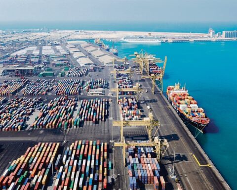 صادرات الخدمات السعودية ترتفع 16.8% إلى 66.1 مليار ريال