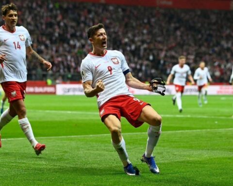 مباراة السويد وبولندا: مواجهة الحسم للتأهل إلى كأس العالم