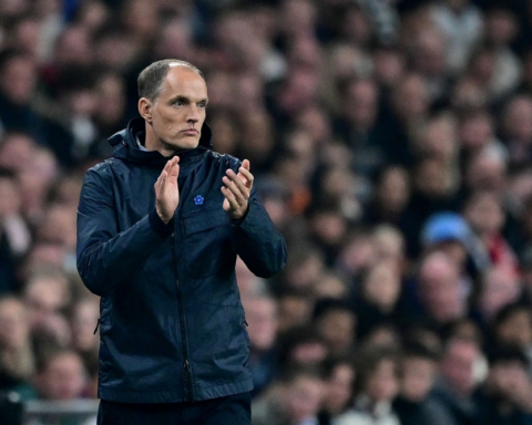 أسباب استبعاد رايس وساكا من منتخب إنجلترا بقرار توخيل