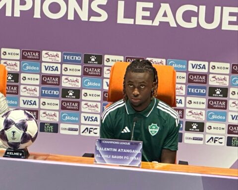 تفاصيل إصابة فالنتين أتانغانا وموقفه من مباراة الأهلي وضمك