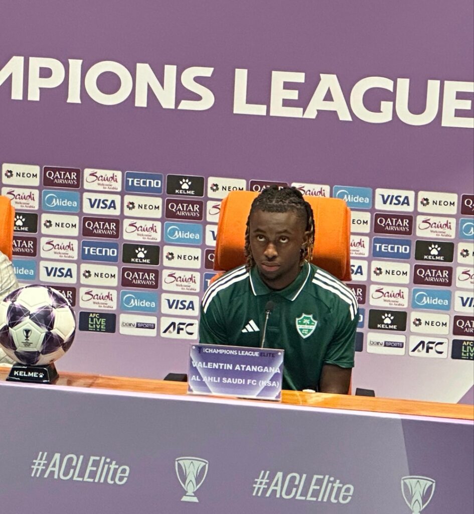 تفاصيل إصابة فالنتين أتانغانا وموقفه من مباراة الأهلي وضمك