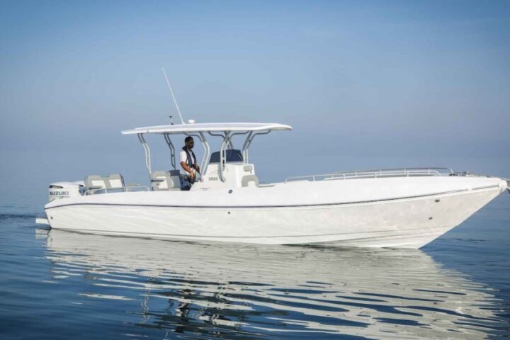 برامج التدريب البحري: تأهيل قيادة الدبابات والقوارب