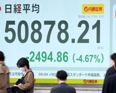 تراجع الناتج الصناعي في اليابان 2.1% وسط تقلبات الطاقة