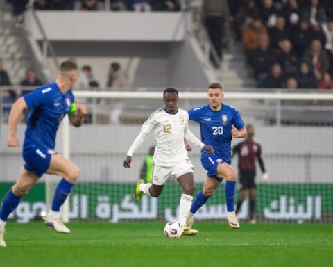 أزمة دفاعية تواجه المنتخب السعودي مع رينارد بعد لقاء صربيا