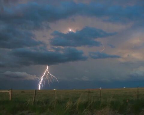 استمرار هطول الأمطار الرعدية في السعودية حتى الخميس المقبل