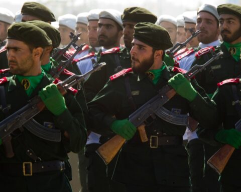 الأرجنتين تدرج الحرس الثوري الإيراني كمنظمة إرهابية