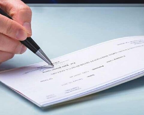 تراجع شيكات المقاصة في السعودية إلى 4.6 مليار ريال