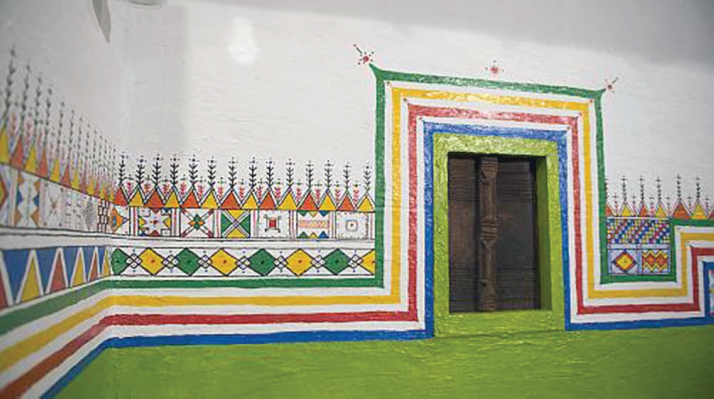 دراسة كويتية تكشف جماليات فن القط العسيري المعاصر