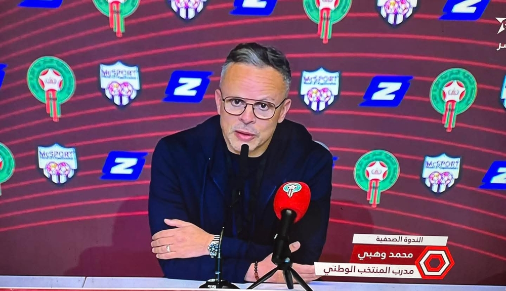 مدرب منتخب المغرب يركز على المونديال ويتجاوز أزمة إفريقيا