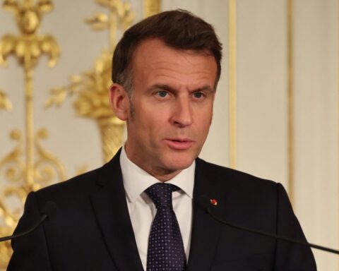 ماكرون لترامب: موقف فرنسا من حرب إيران ثابت ولن نشارك