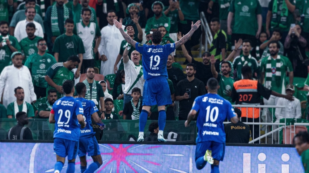 أسباب وتفاصيل غياب سالم الدوسري عن الهلال أمام التعاون