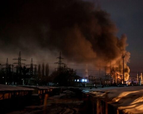 مقتل 5 أشخاص في هجمات روسية بمسيّرات على أوكرانيا