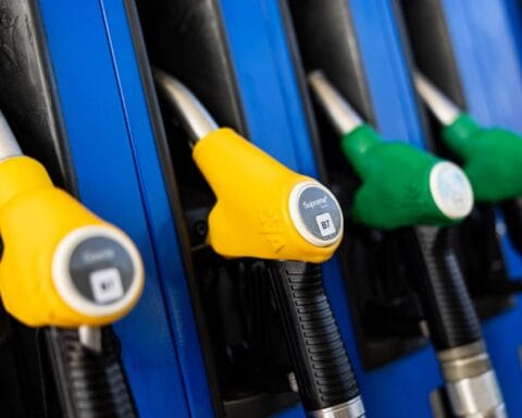 أسعار الوقود في ألمانيا: قانون جديد يحد من الزيادات اليومية