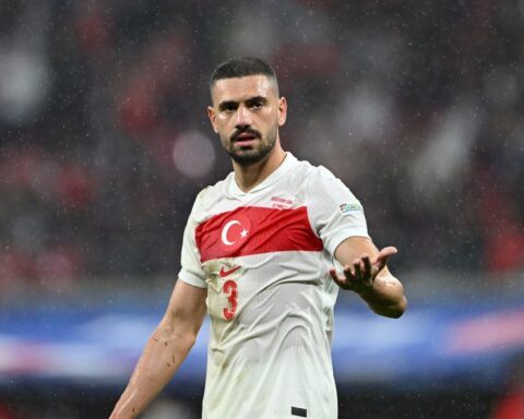 سر استدعاء ديميرال لمنتخب تركيا رغم الإصابة مع الأهلي