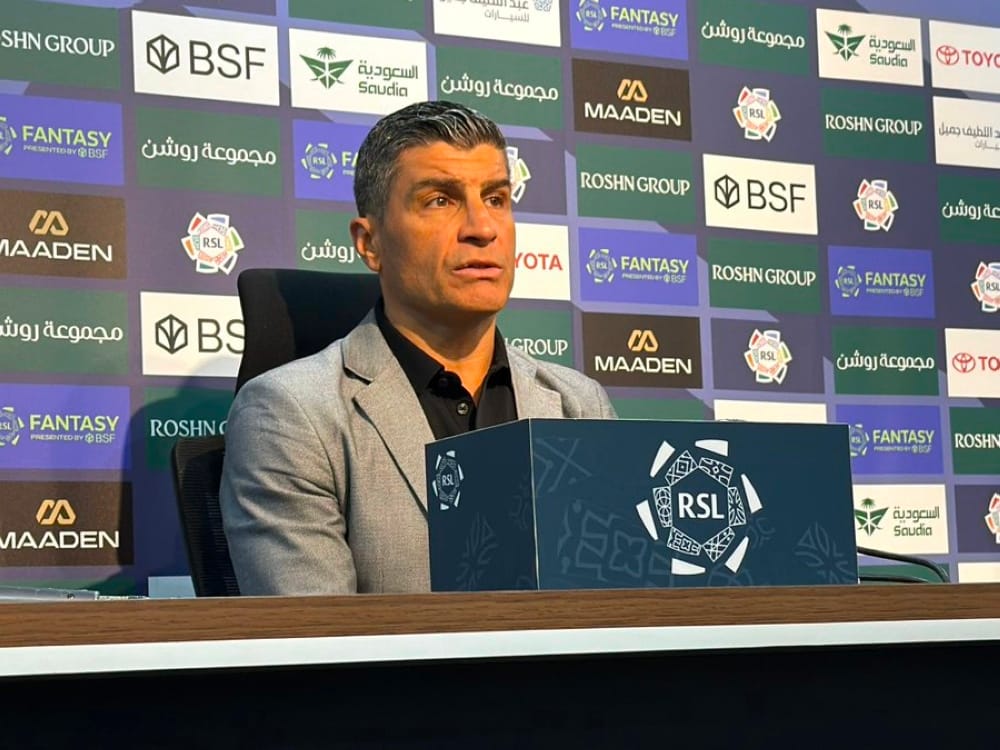 حقيقة تولي بيدرو إيمانويل تدريب الأخضر خلفاً لـ رينارد